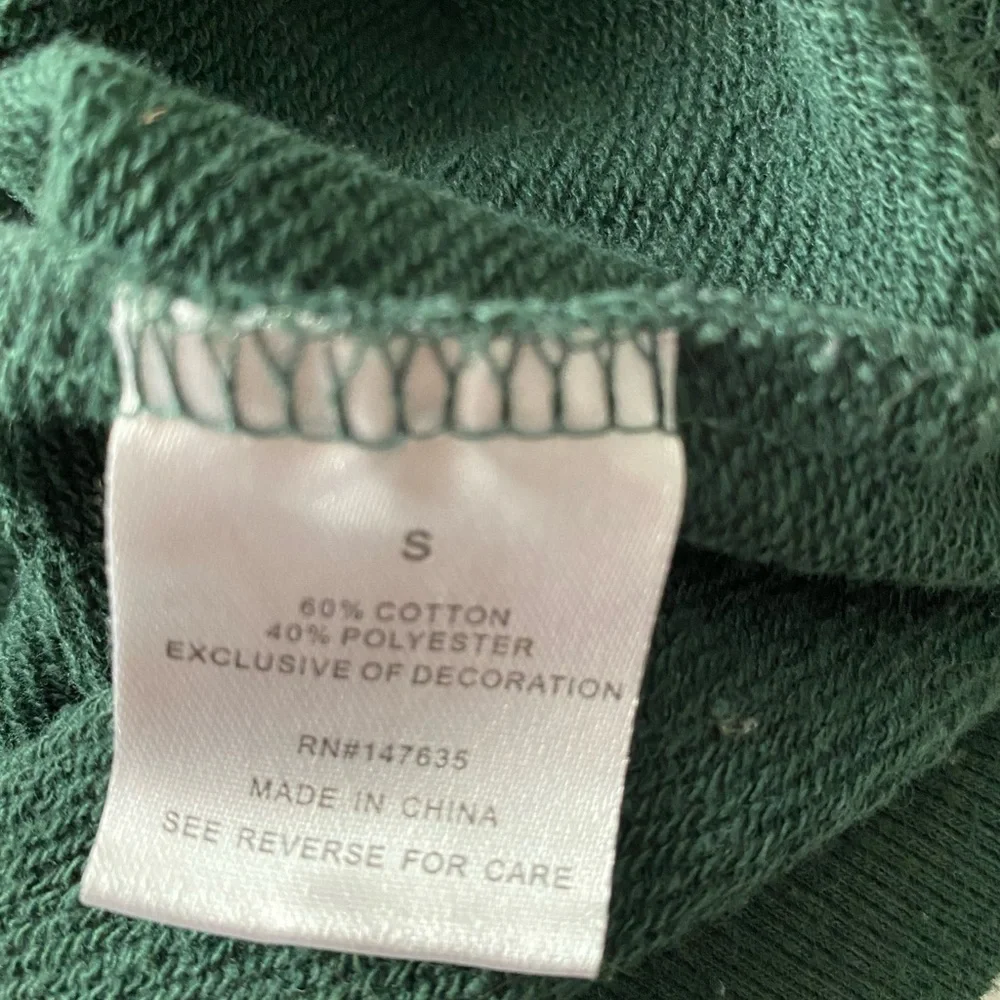 Gold letters WONDER Green Sweatshirt - Picture 7 of 9